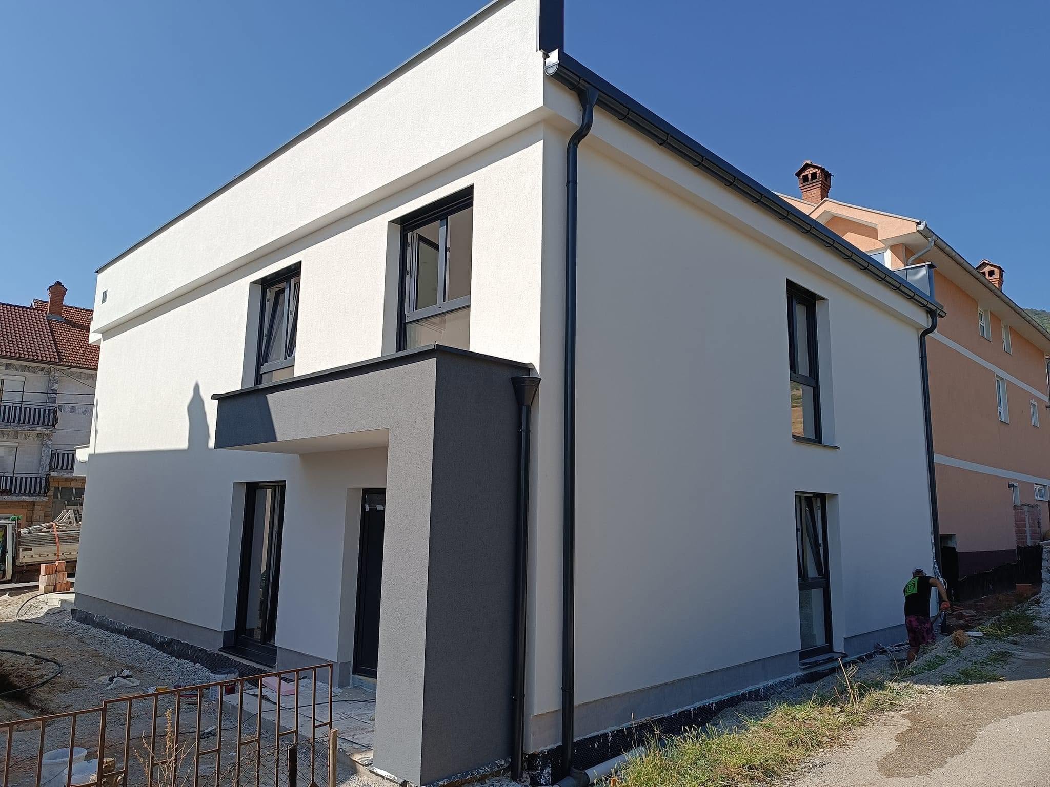Facade Project 16